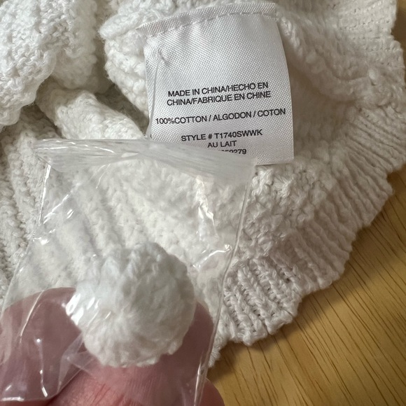 Weekend Los Angeles | NWOT White Crop Knit Tank In White | XS - Picture 8 of 12